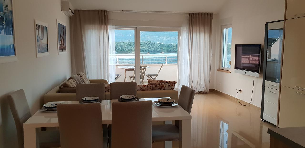Riverside Villa Tivat Exterior photo