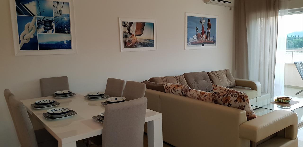 Riverside Villa Tivat Exterior photo