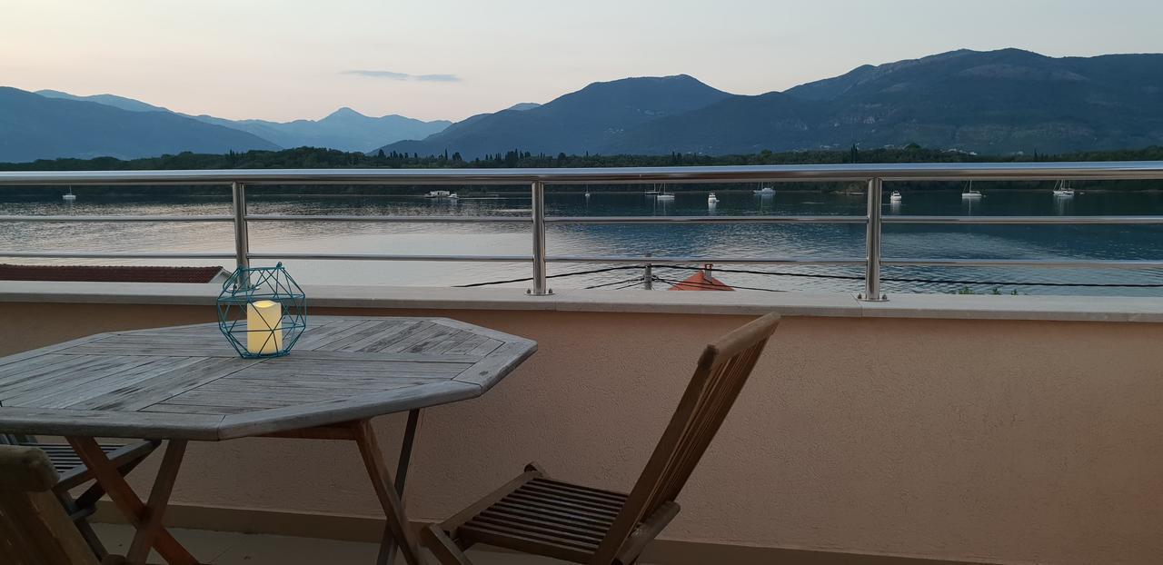 Riverside Villa Tivat Exterior photo